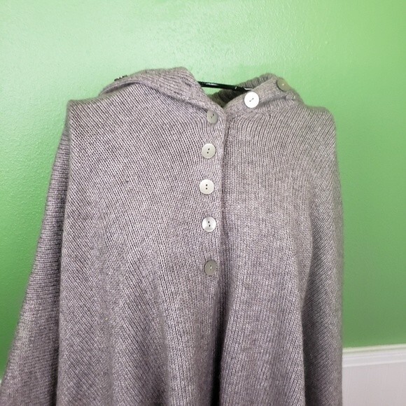 Nanette Lepore Women's Rabbit Cashmere Lambswool Pullover Poncho OS - Picture 9 of 12